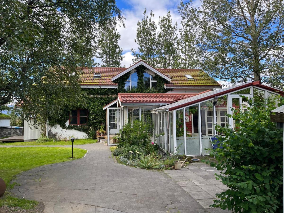 Arbakki Farmhouse Lodge Reykholt  Zewnętrze zdjęcie